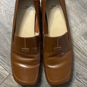 Anne Klein brown loafers 9m